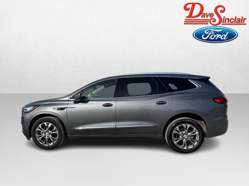 Buick Enclave Vehicle Image 10
