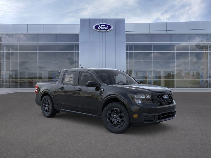 Ford Maverick Vehicle Image 09