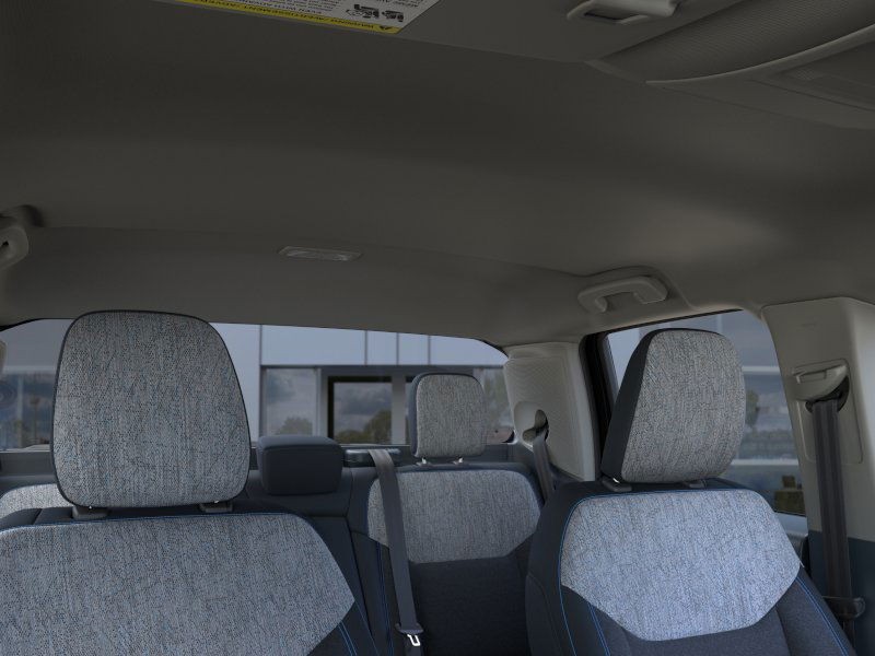 Ford Maverick Vehicle Image 14
