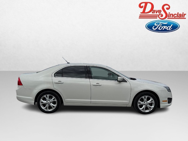 Ford Fusion Vehicle Image 05