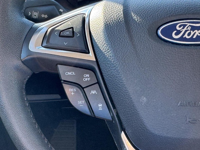 Ford Edge Vehicle Image 20