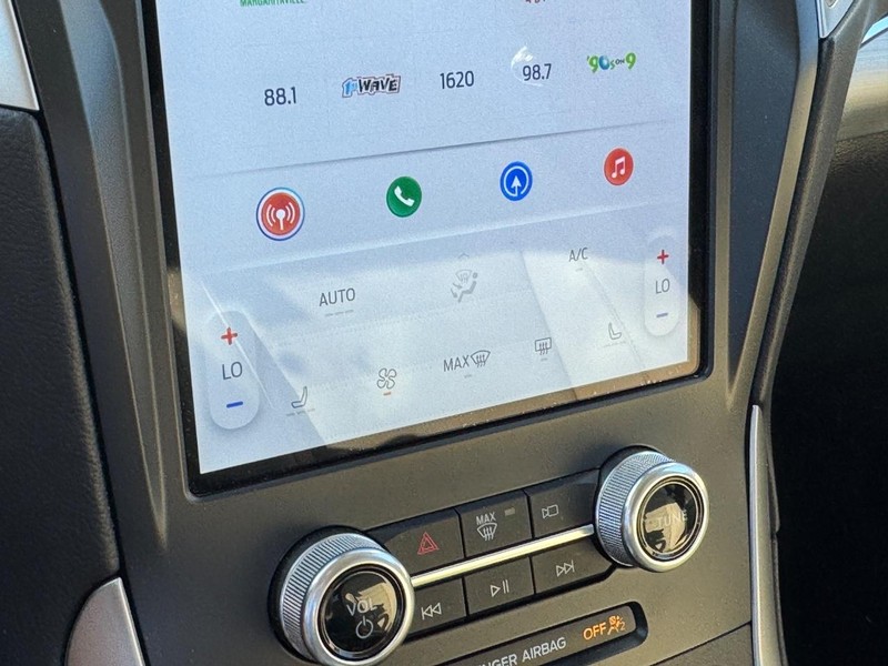 Ford Edge Vehicle Image 22
