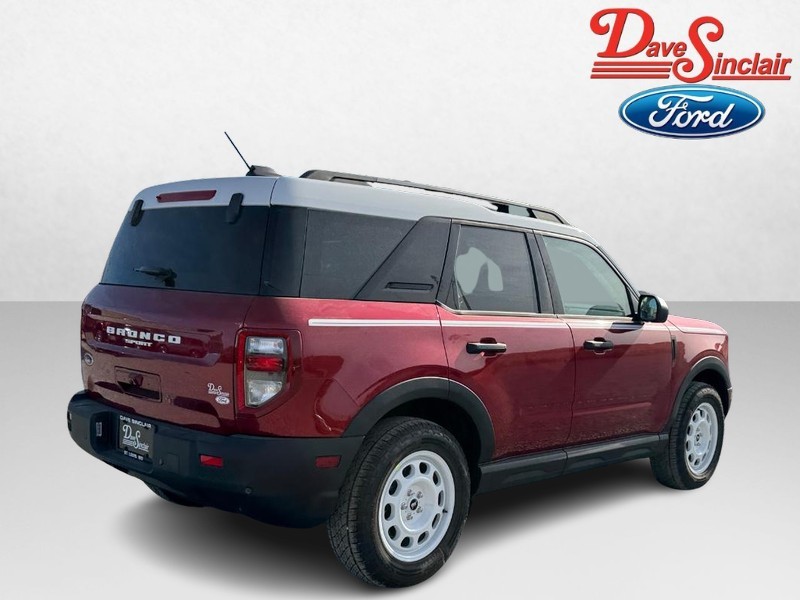 Ford Bronco Sport Vehicle Full-screen Gallery Image 04