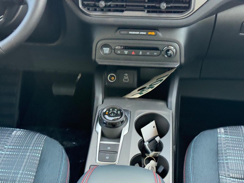 Ford Bronco Sport Vehicle Full-screen Gallery Image 15