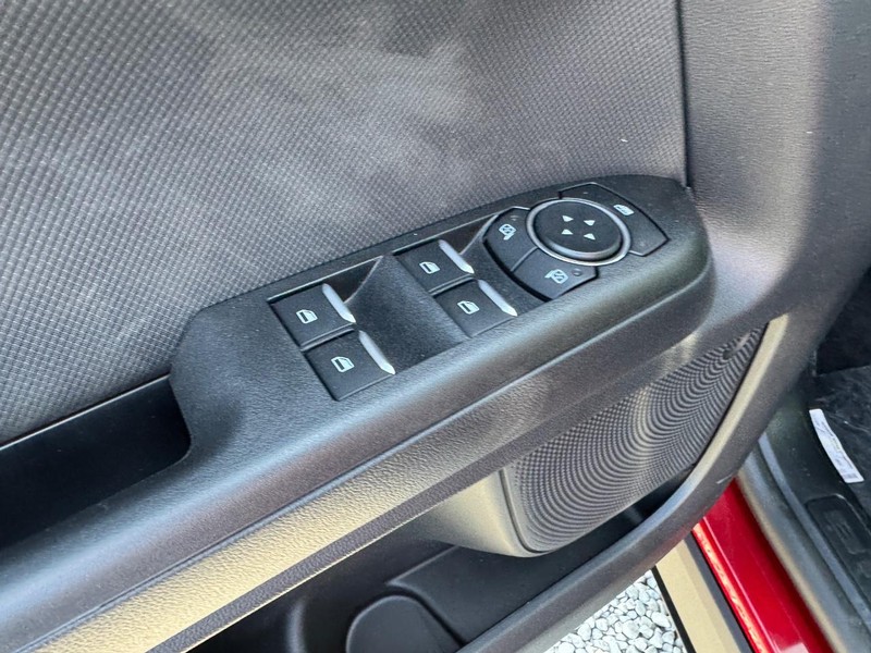 Ford Bronco Sport Vehicle Full-screen Gallery Image 17