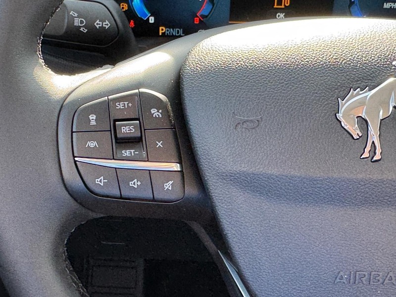 Ford Bronco Sport Vehicle Full-screen Gallery Image 19