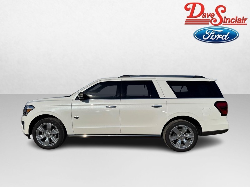 Ford Expedition Max Vehicle Image 10