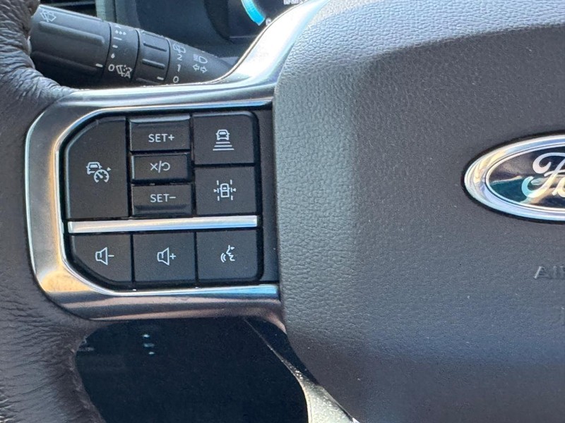 Ford Expedition Max Vehicle Image 23