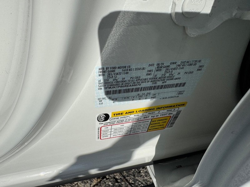 Ford Expedition Max Vehicle Image 28