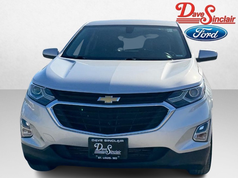 Chevrolet Equinox Vehicle Image 02