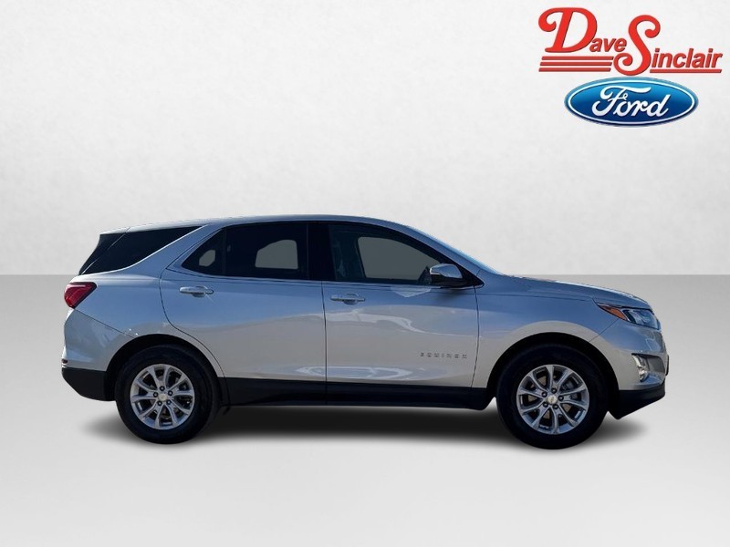 Chevrolet Equinox Vehicle Image 05