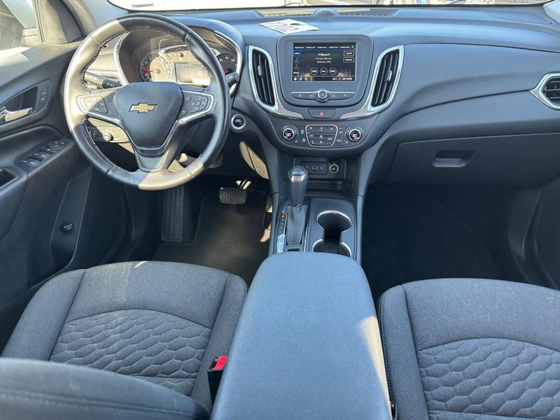 Chevrolet Equinox Vehicle Image 15