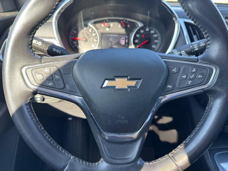 Chevrolet Equinox Vehicle Image 19