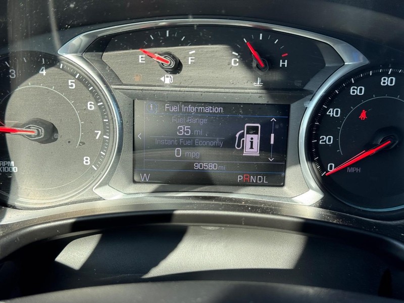Chevrolet Equinox Vehicle Image 24