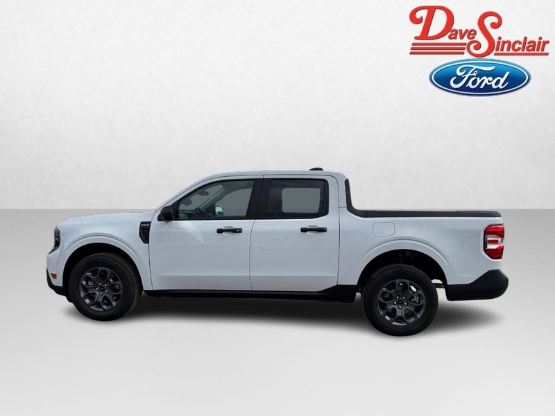 Ford Maverick Vehicle Image 10