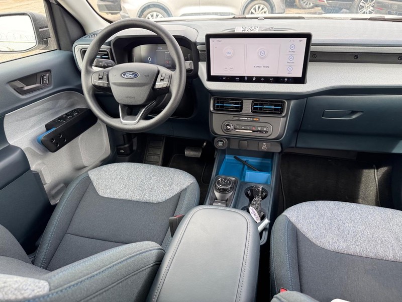 Ford Maverick Vehicle Image 15