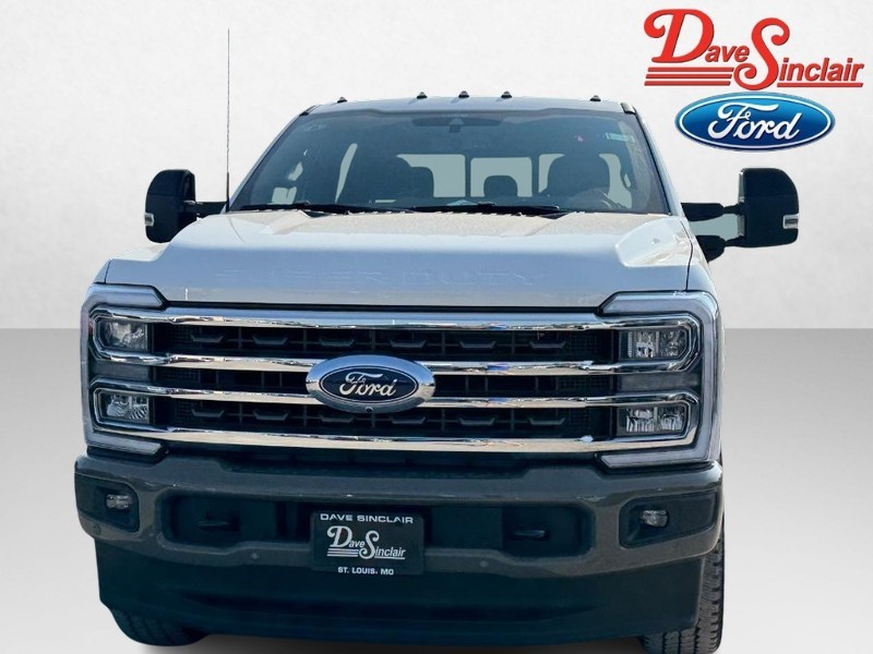 Ford Super Duty F-250 SRW Vehicle Image 02