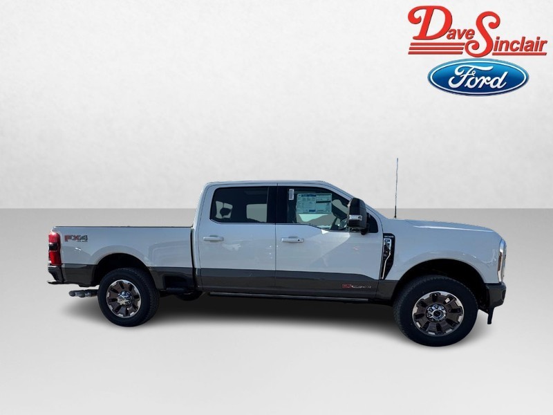 Ford Super Duty F-250 SRW Vehicle Image 05