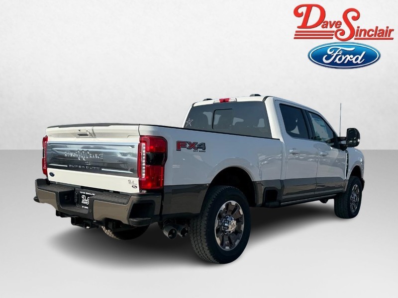 Ford Super Duty F-250 SRW Vehicle Image 07