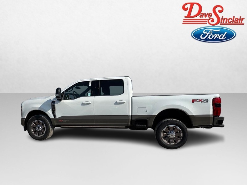 Ford Super Duty F-250 SRW Vehicle Image 10