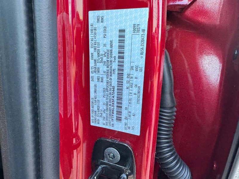 Ford F-150 Vehicle Full-screen Gallery Image 27