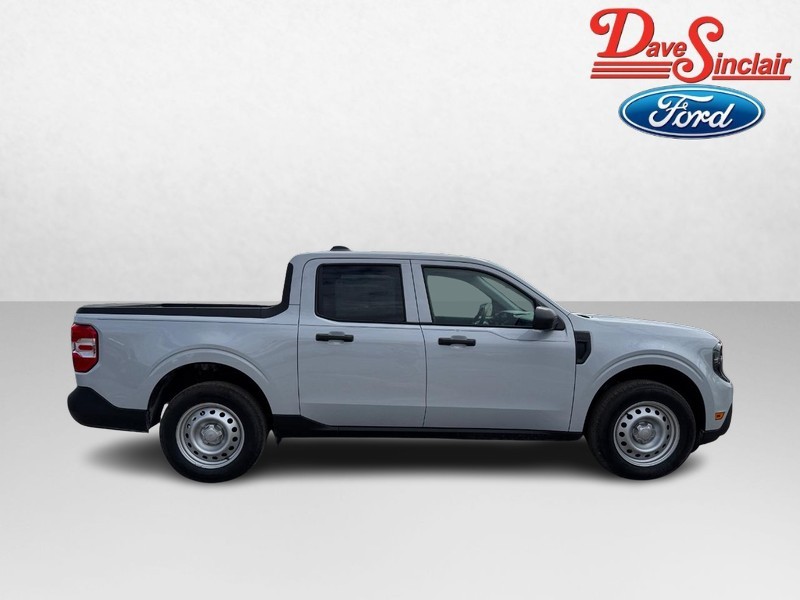 Ford Maverick Vehicle Image 05