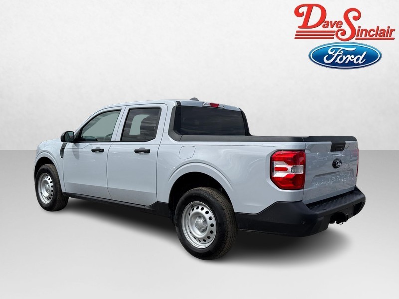 Ford Maverick Vehicle Image 09