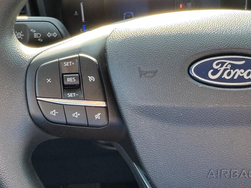 Ford Maverick Vehicle Image 20