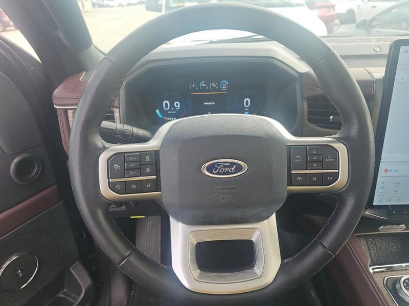 Ford Expedition Max Vehicle Image 05