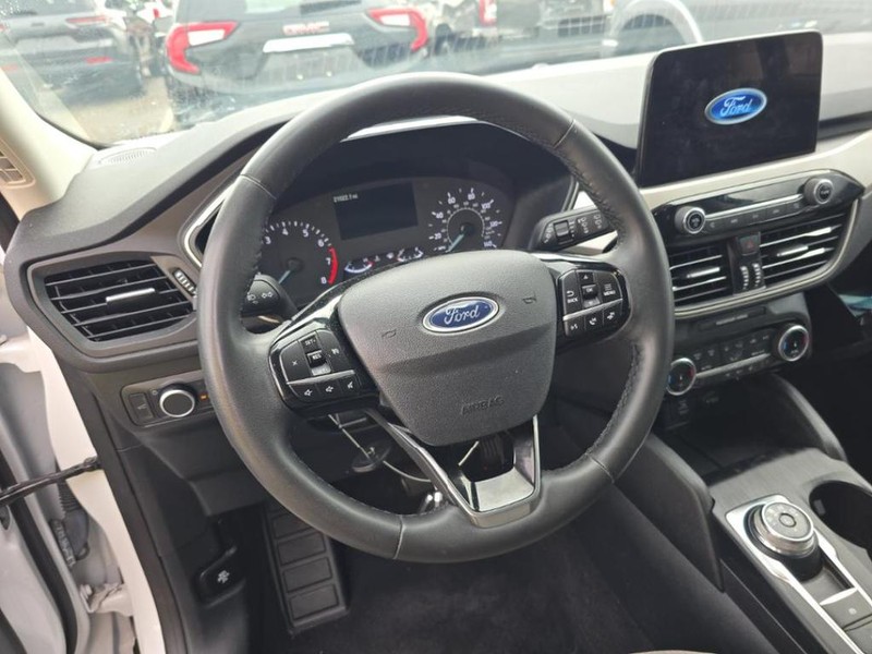 Ford Escape Vehicle Image 05