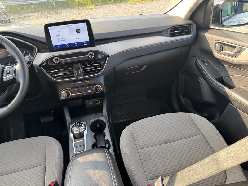 Ford Escape Vehicle Image 16