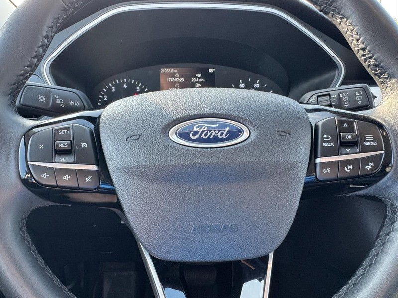 Ford Escape Vehicle Image 19