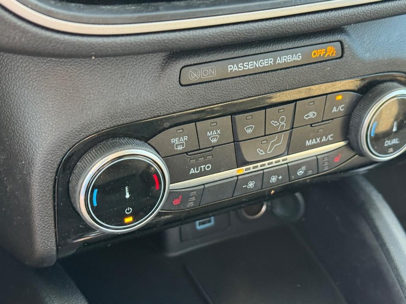 Ford Escape Vehicle Image 23