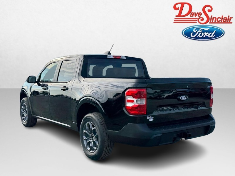 Ford Maverick Vehicle Image 09