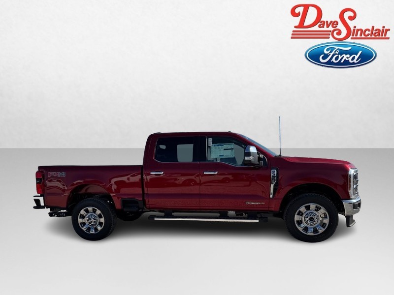 Ford Super Duty F-350 SRW Vehicle Image 05