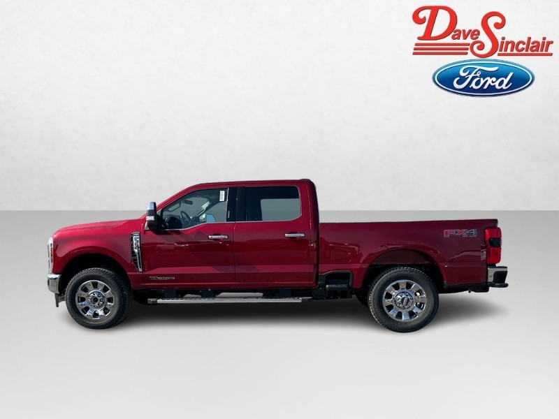 Ford Super Duty F-350 SRW Vehicle Image 10