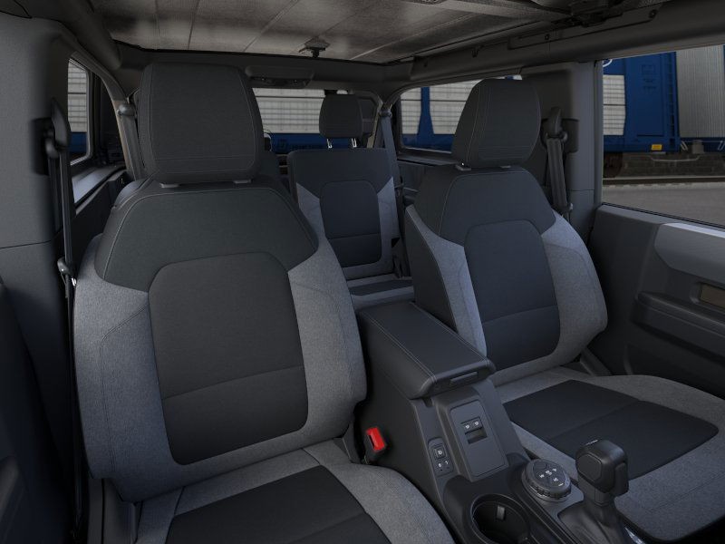 Ford Bronco Vehicle Image 12