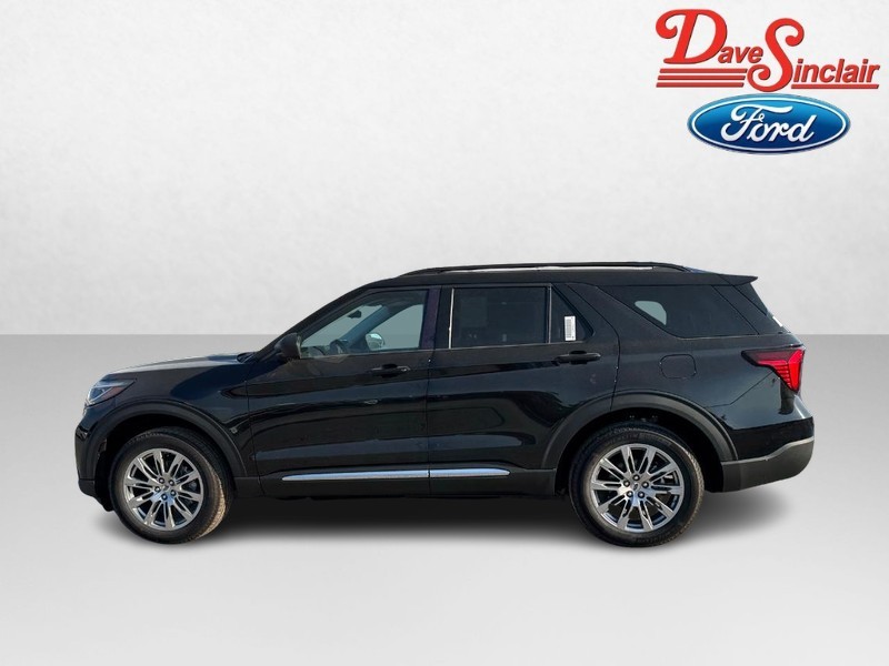 Ford Explorer Vehicle Full-screen Gallery Image 10