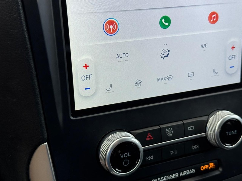 Ford Edge Vehicle Image 22