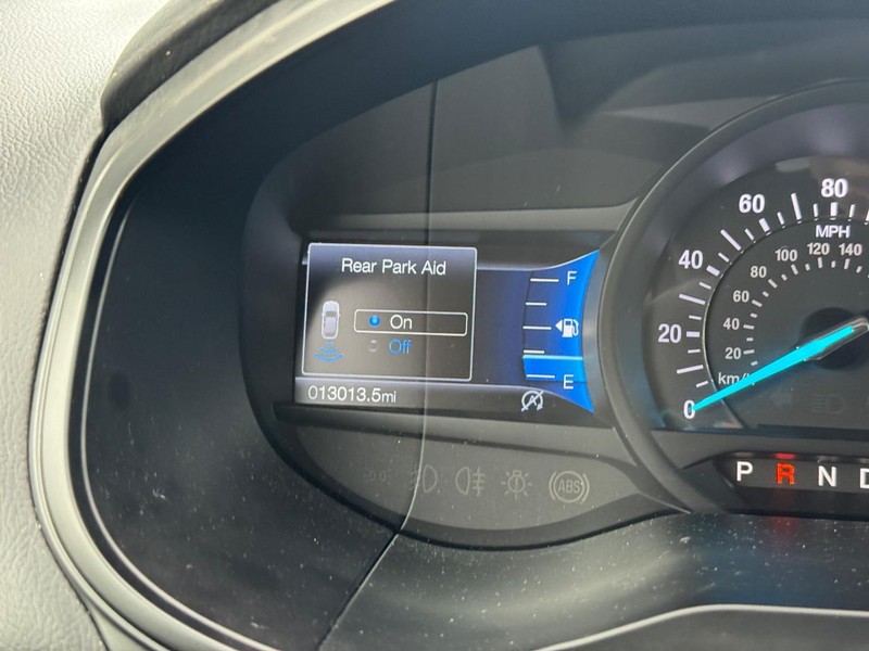 Ford Edge Vehicle Image 24