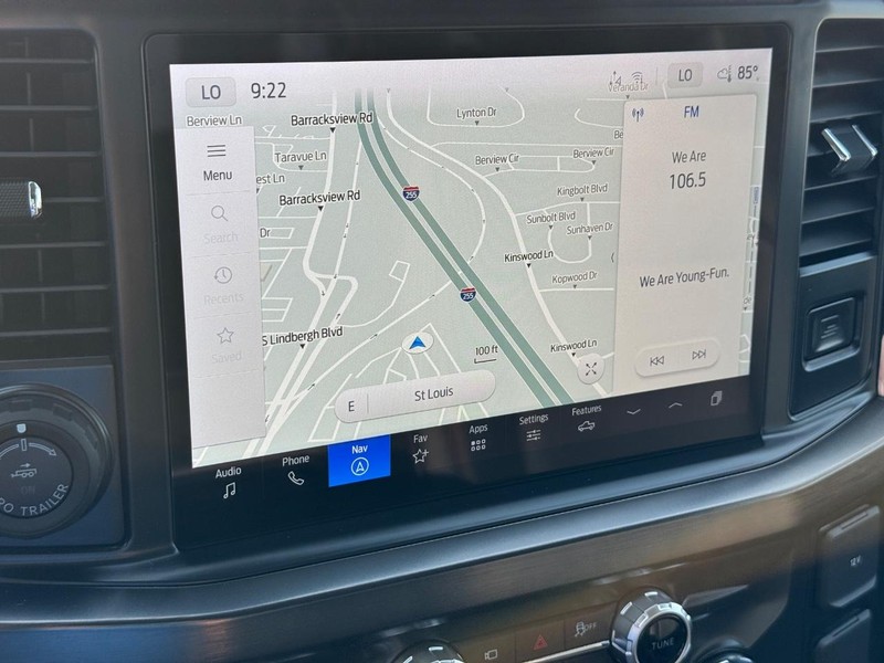 Ford Super Duty F-350 SRW Vehicle Full-screen Gallery Image 23