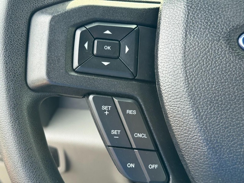 Ford Super Duty F-250 SRW Vehicle Image 19