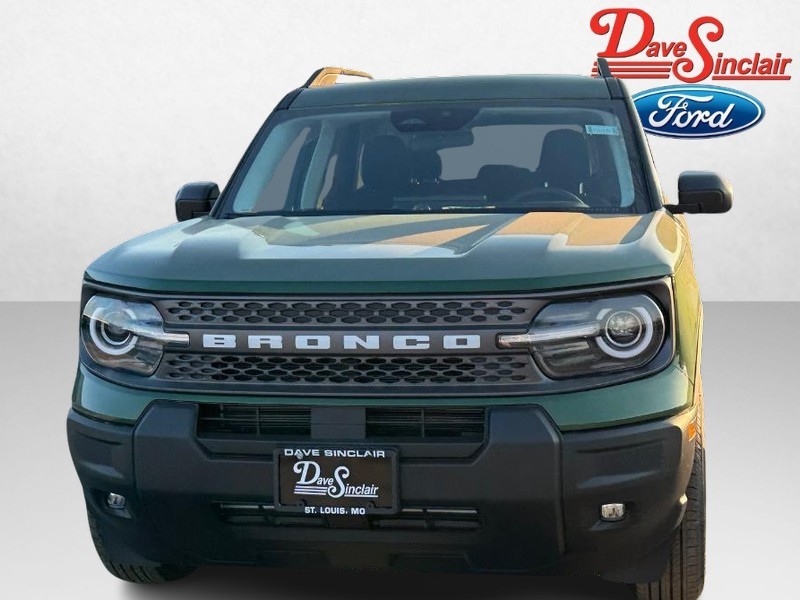 Ford Bronco Sport Vehicle Full-screen Gallery Image 02