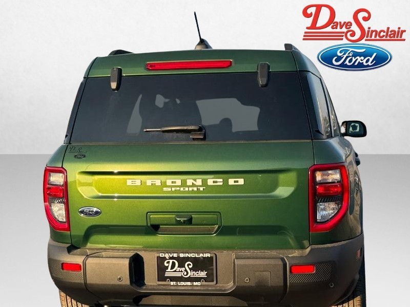 Ford Bronco Sport Vehicle Full-screen Gallery Image 08