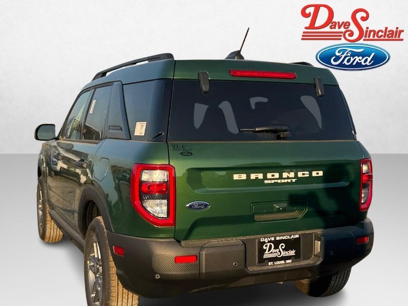 Ford Bronco Sport Vehicle Full-screen Gallery Image 09