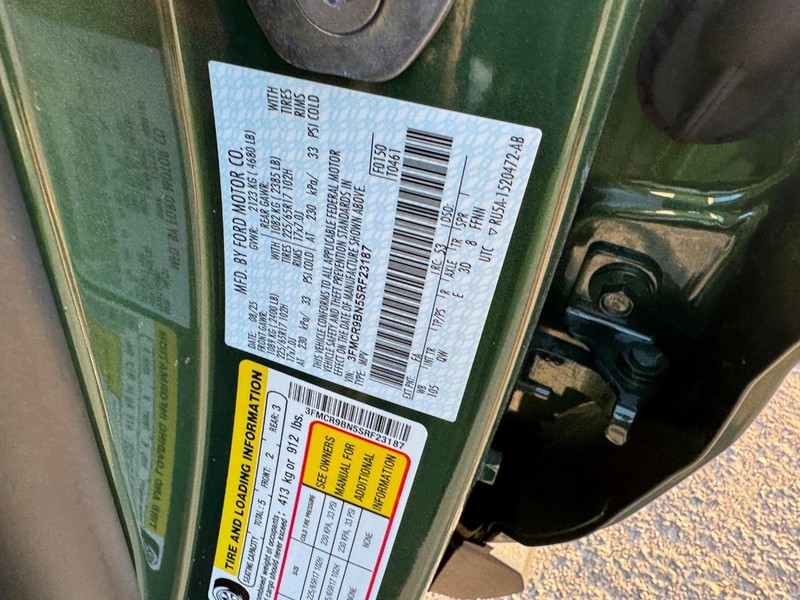 Ford Bronco Sport Vehicle Full-screen Gallery Image 24