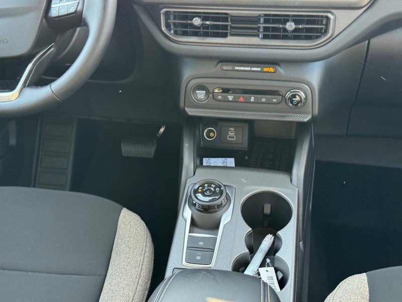 Ford Bronco Sport Vehicle Full-screen Gallery Image 17