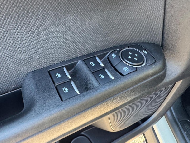 Ford Bronco Sport Vehicle Full-screen Gallery Image 19