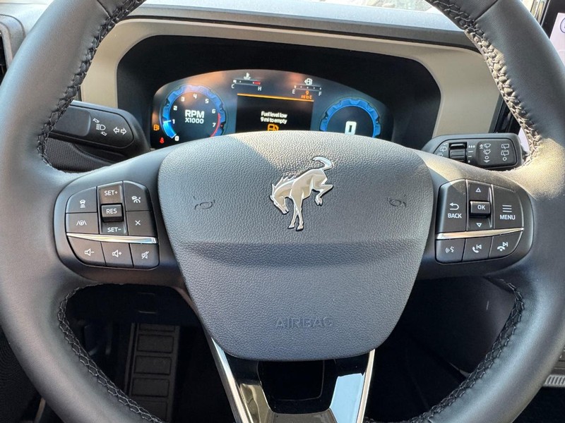 Ford Bronco Sport Vehicle Full-screen Gallery Image 20