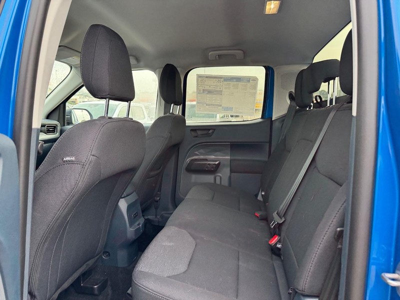 Ford Maverick Vehicle Full-screen Gallery Image 12